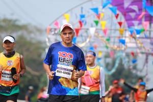 BIB: 100, 48495, 418
                            <button type="button" onclick="openModal(9923486)" class="btn btn-primary btn-sm float-right btn-popup" data-toggle="modal" data-target=".modal-high-quality">
                        <i class="fas fa-shopping-cart"></i> Add to Cart
                    </button>
                                            <button type="button" onclick="isThisMe(9923486, true)" class="btn btn-success btn-sm float-right btn-popup btn-isme hidden" data-toggle="tooltip" data-placement="bottom" title="นี่คือรูปของคุณใช่ไหม คลิกที่นี่เพื่อเอาเข้าอัลบั้ม">
                        <i class="fas fa-plus"></i> Add to album
                    </button>
                    <button type="button" onclick="isThisMe(9923486, false)" class="btn btn-warning btn-sm float-right btn-popup btn-isnotme hidden">
                        <i class="fas fa-ban"></i> Remove from album
                    </button>